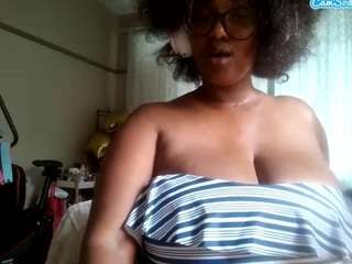 Bubbly-Intercape nude is waiting to chat with you live for FREE