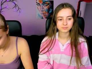 Dakota-simple nude is waiting to chat with you live for FREE