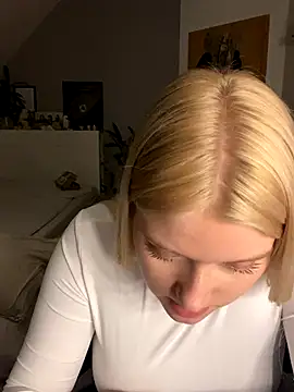 EmmiPemmi nude pussy Live Sex Chat & Recorded Videos