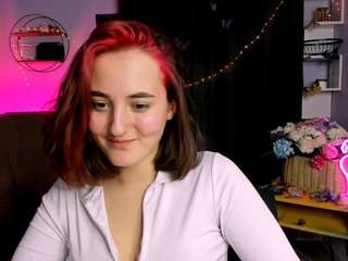 Lumera-gentle nude is waiting to chat with you live for FREE