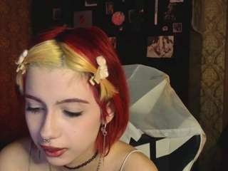 Missmorganmoon nude is waiting to chat with you live for FREE