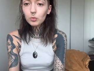 AvaPeavey nude is waiting to chat with you live for FREE