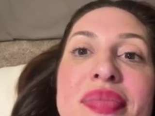 Cherryblisskiss nude is waiting to chat with you live for FREE