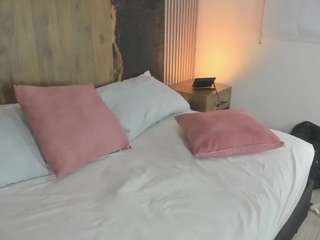 Margarita-smellie nude is waiting to chat with you live for FREE