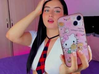 AshleyyOwens nude is waiting to chat with you live for FREE