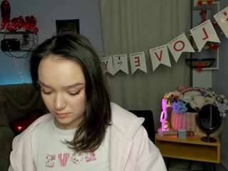 Erica-star nude is waiting to chat with you live for FREE
