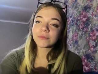 HortenseMarin nude is waiting to chat with you live for FREE