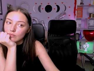 Jessika-moon1 nude is waiting to chat with you live for FREE
