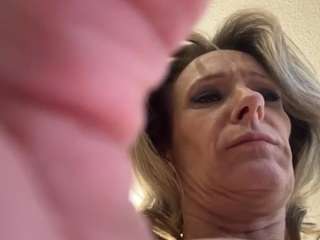 Kimmms81 nude is waiting to chat with you live for FREE