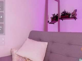 AliiceeStonee nude is waiting to chat with you live for FREE