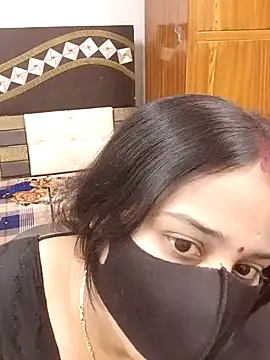 Cute-angle-1 nude pussy Live Sex Chat & Recorded Videos
