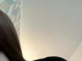 LizRobert nude is waiting to chat with you live for FREE