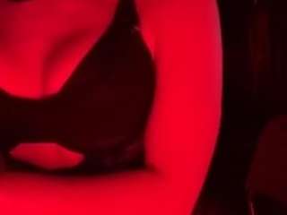 Maskddoll nude is waiting to chat with you live for FREE