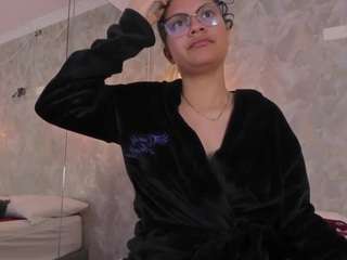Oribel-angels nude is waiting to chat with you live for FREE