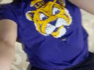 Sammiegrl910 nude is waiting to chat with you live for FREE