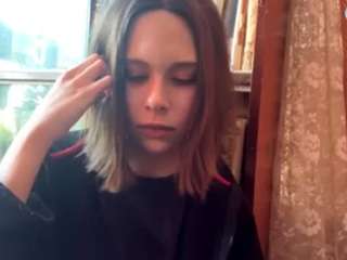 YasmineSulyma nude is waiting to chat with you live for FREE