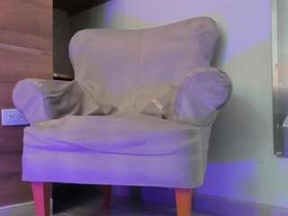 Ada-johansenn nude is waiting to chat with you live for FREE
