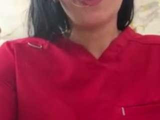 Georgina253 nude is waiting to chat with you live for FREE