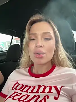 Girl-Mia nude pussy Live Sex Chat & Recorded Videos