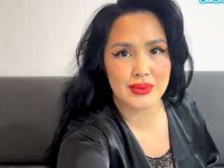 MaySaracco nude is waiting to chat with you live for FREE