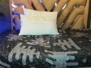 Milenka-5 nude is waiting to chat with you live for FREE