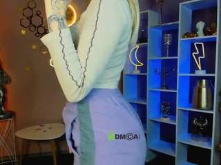 Ollivia-dream nude is waiting to chat with you live for FREE