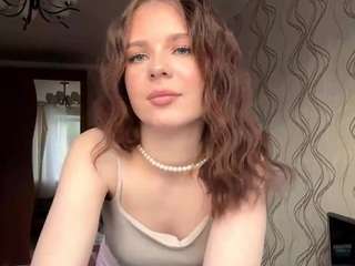 PennieGoldthorpe nude is waiting to chat with you live for FREE