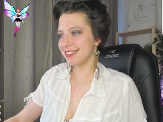 Rubby nude is waiting to chat with you live for FREE