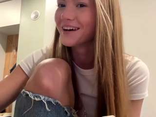 ShielaJestes nude is waiting to chat with you live for FREE