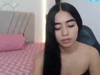 Xoxo-Melany nude is waiting to chat with you live for FREE