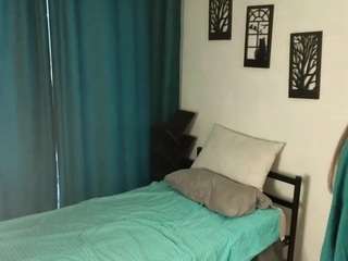 EstrellaStumpp nude is waiting to chat with you live for FREE