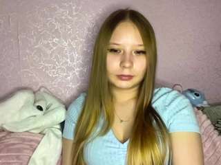 KristinImbesi nude is waiting to chat with you live for FREE