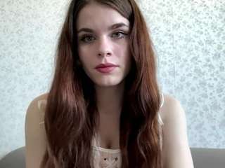 SerinaAmento nude is waiting to chat with you live for FREE