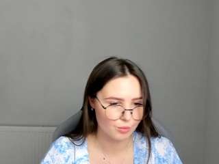 Sunrosee nude is waiting to chat with you live for FREE