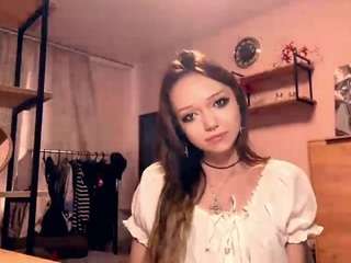 TyraVollmering nude is waiting to chat with you live for FREE