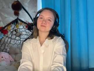 VasilikiNollette nude is waiting to chat with you live for FREE