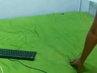 WildVinexxx nude is waiting to chat with you live for FREE