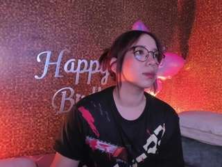 Apartment 28 nude is waiting to chat with you live for FREE