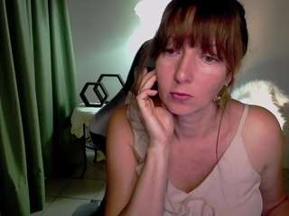 Barbarrra nude is waiting to chat with you live for FREE