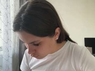 DedeSit nude is waiting to chat with you live for FREE