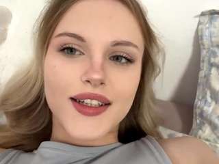 DenisseTinnin nude is waiting to chat with you live for FREE