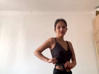 GiuseppinaSolberg nude is waiting to chat with you live for FREE