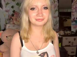 KacieDewing nude is waiting to chat with you live for FREE