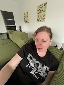 l4dyc4pricorn76 nude pussy Live Sex Chat & Recorded Videos