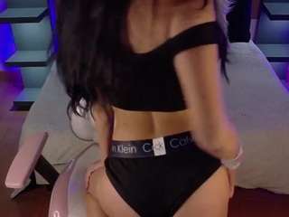 Lizzsmith16 nude is waiting to chat with you live for FREE