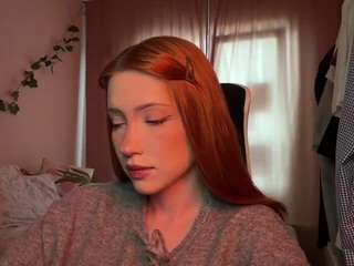 LuciWoolhouse nude is waiting to chat with you live for FREE
