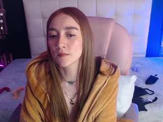 NiaNova nude is waiting to chat with you live for FREE