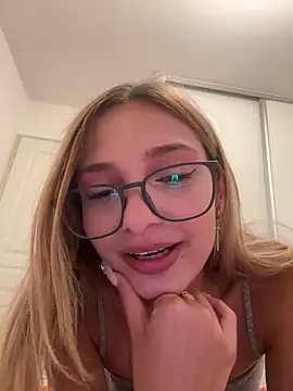 paulinee2006 nude pussy Live Sex Chat & Recorded Videos