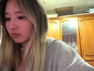 UlrikeLagrange nude is waiting to chat with you live for FREE