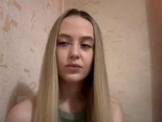 CandidaNorstrand nude is waiting to chat with you live for FREE